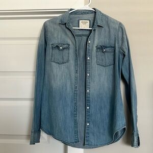 A&F | Washed Denim Button Down Shirt